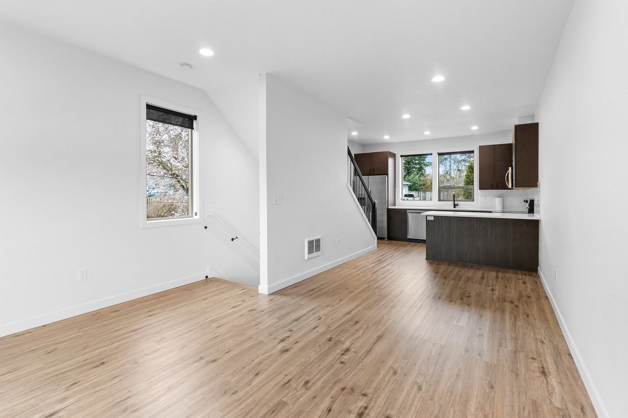 305 Myrtle St #305 - Photo 3 of 14