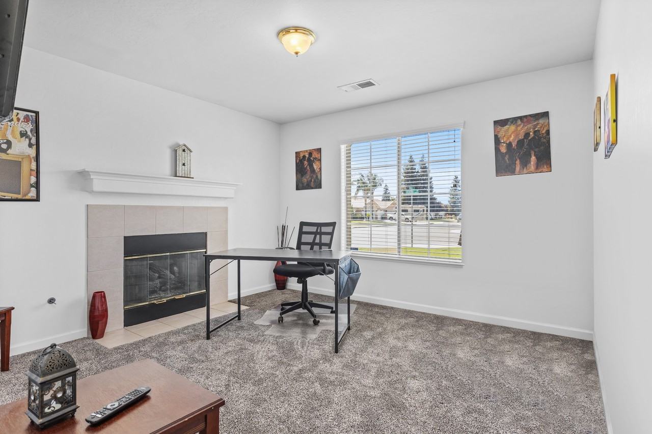 8412 Verona Dr - Photo 3 of 8