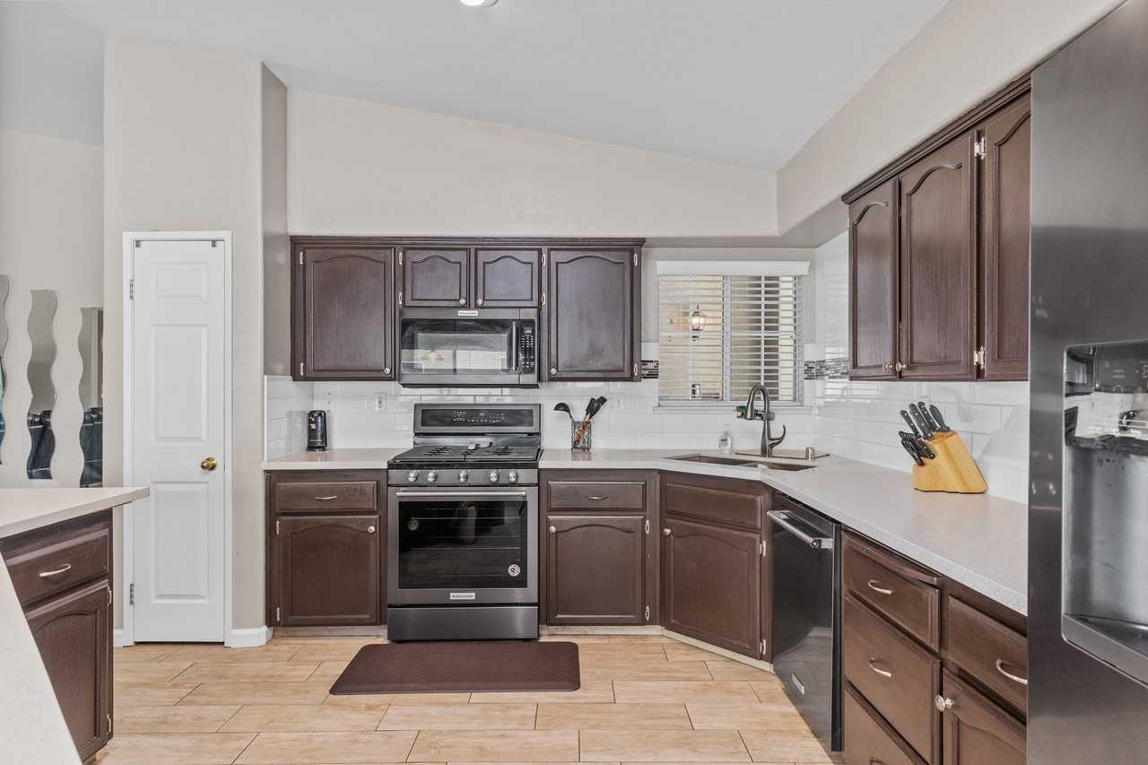 8412 Verona Dr - Photo 5 of 8