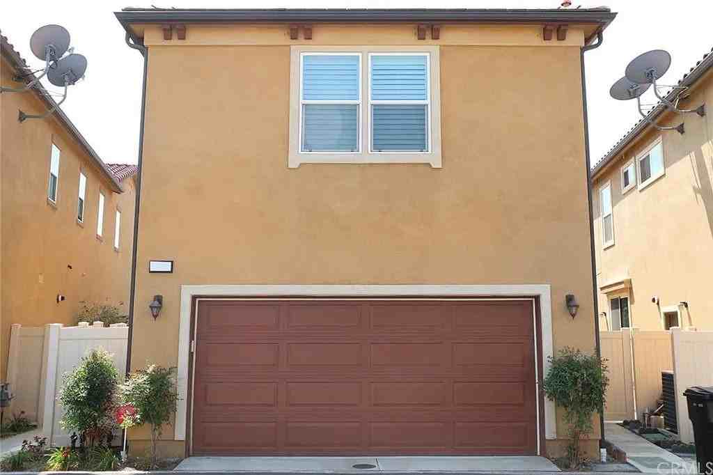 12451 Garden Pkwy - Photo 4 of 20