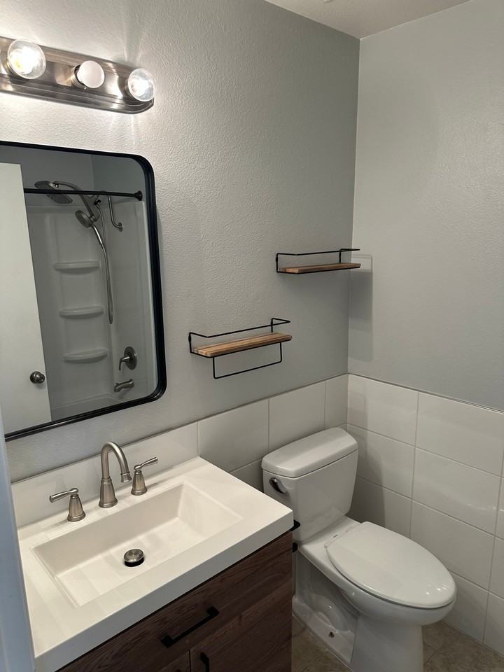 8167 Laguna Ct - Photo 4 of 11