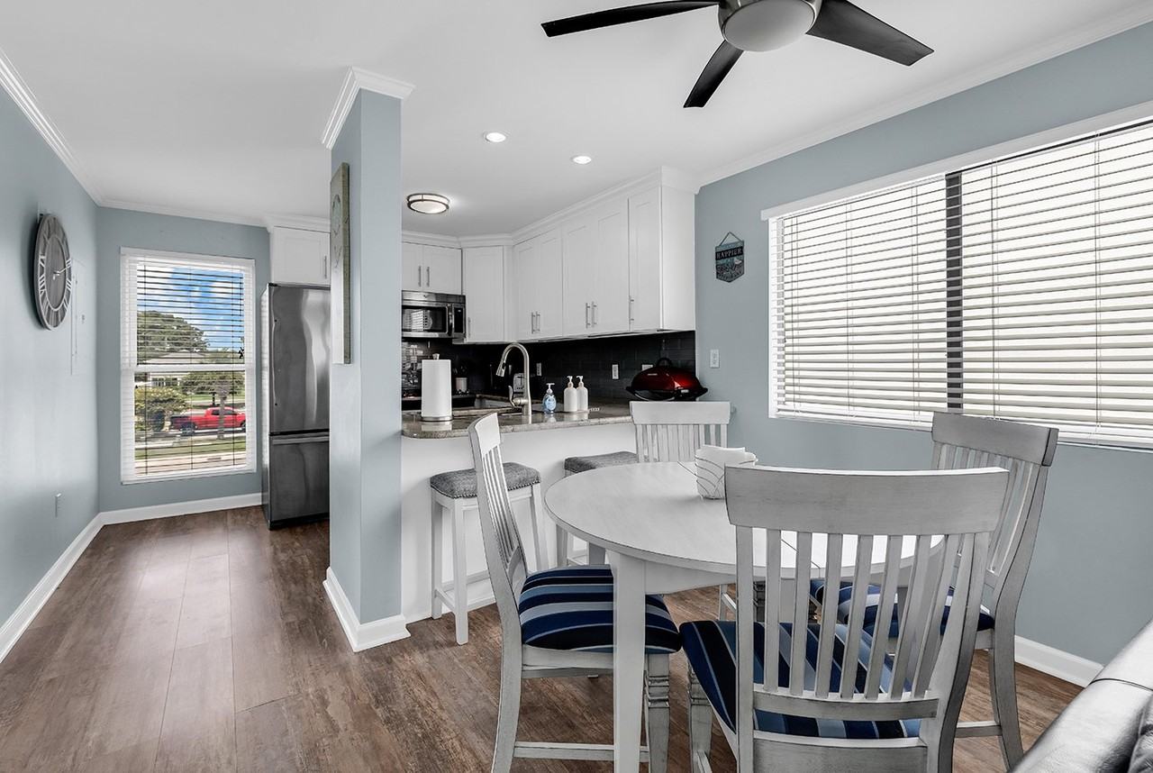2203 S Ocean Blvd - Photo 4 of 17