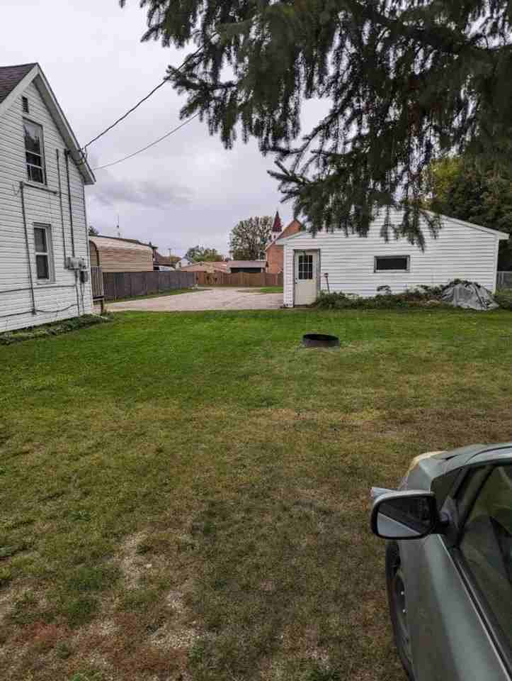125 Colburn St - Photo 3 of 17