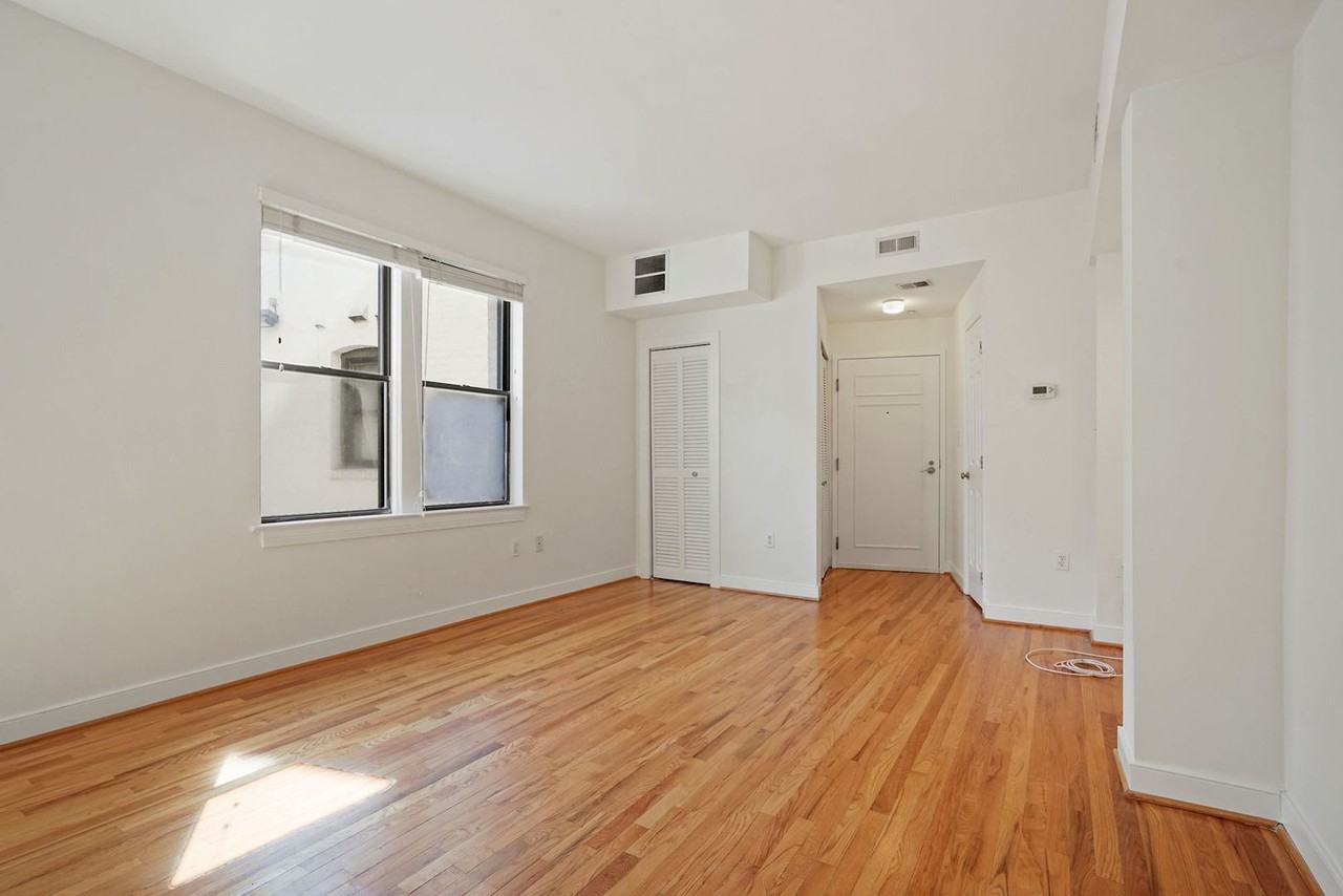 1827 Florida Ave Nw #303 - Photo 4 of 31