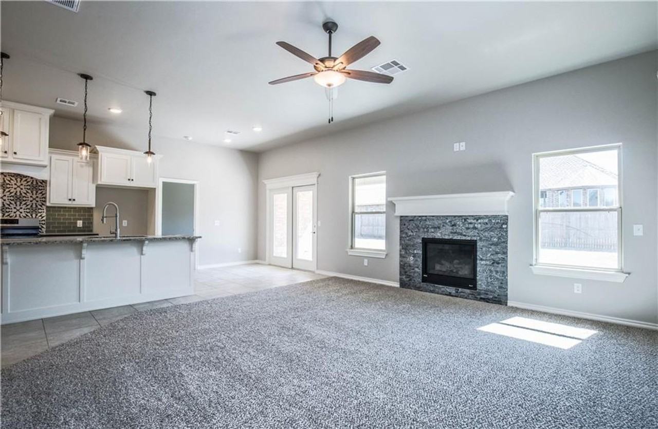 8108 Nw 160th Ter - Photo 6 of 29