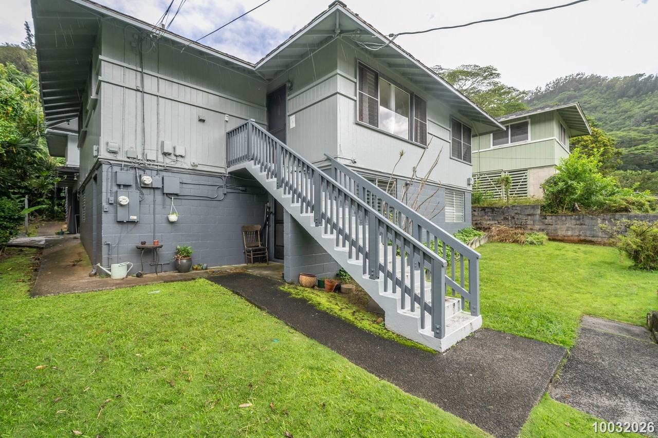 1583 Kalaepaa Dr - Photo 2 of 18