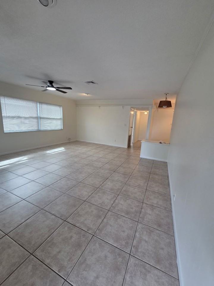 8076 24th Ave N - Photo 3 of 21
