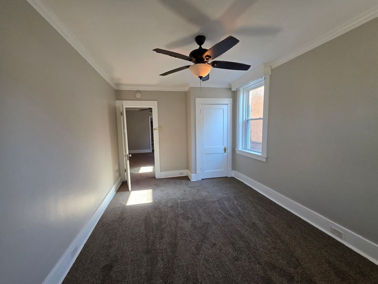 1316 Vine St #2 - Photo 6 of 18