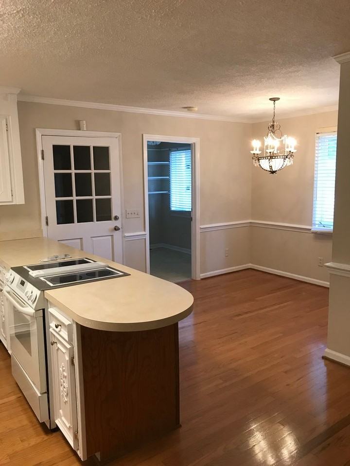 1806 Cherokee Rd - Photo 2 of 4