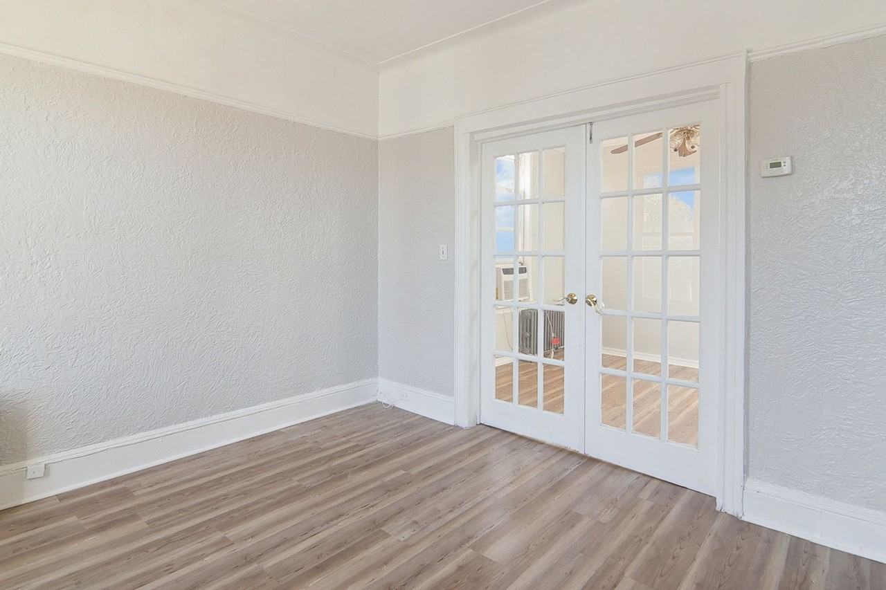 1062 Remsen Ave - Photo 5 of 26