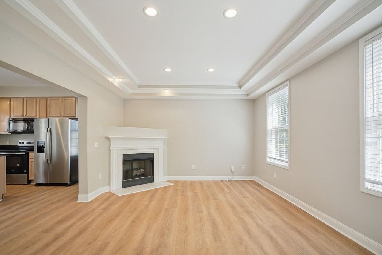 588 John Wesley Dobbs Ave Ne - Photo 5 of 17