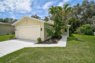 358 Bearded Oaks Cir - Photo 1 of 1