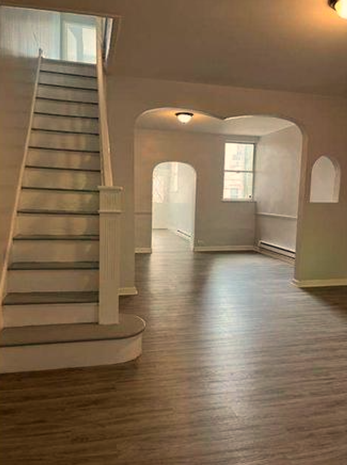 6302 Wheeler St - Photo 6 of 9