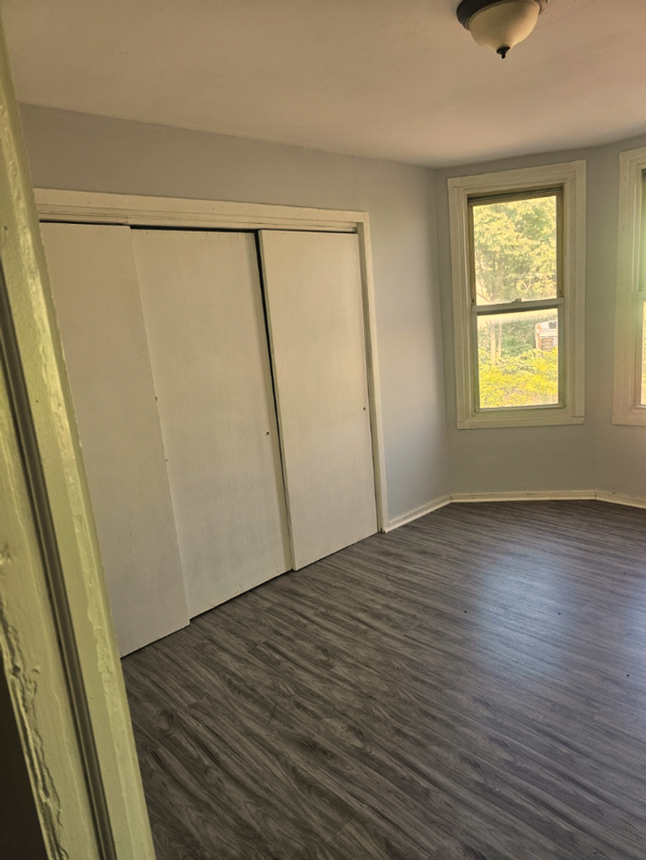 6302 Wheeler St - Photo 7 of 9