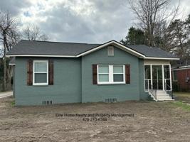 featured image of 1020 Toombs St
