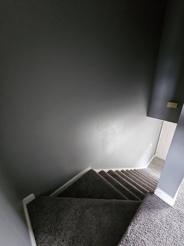 204 Midtown Lane - Photo 6 of 24