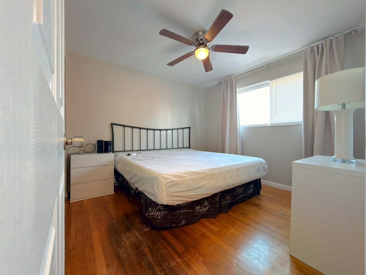 5225 Southwest Avenue, Unit 106 - Photo 4 of 12