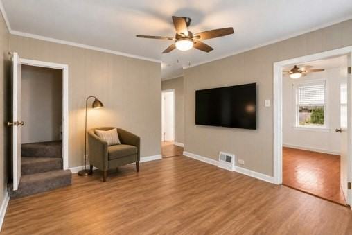 6837 Bradley Ave - Photo 2 of 23
