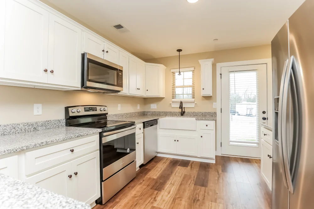 218 Emmett Drive - Photo 4 of 15