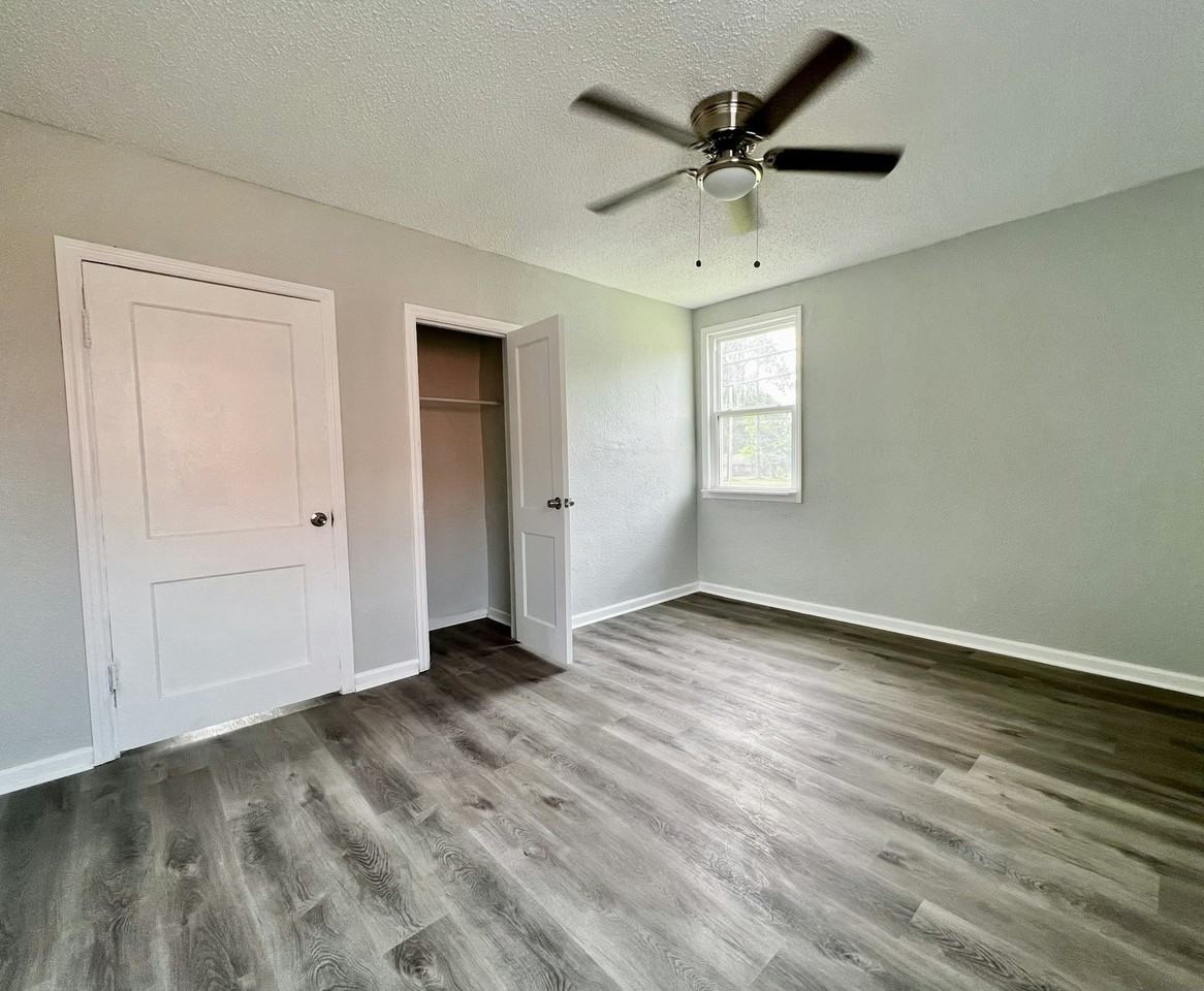 3398 Southmont Drive, Unit A - Photo 6 of 9