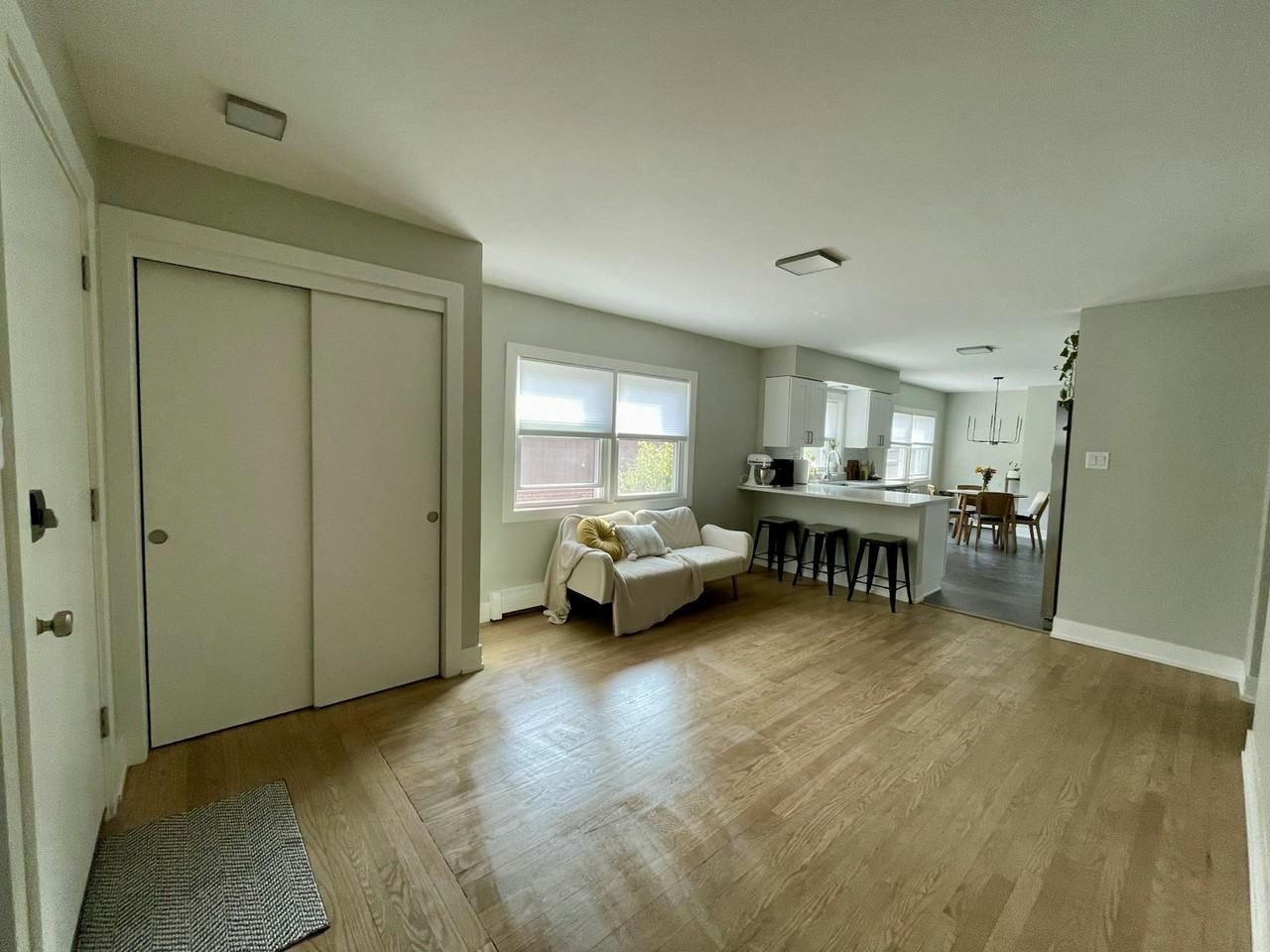 278 N Oaklawn Ave, Unit 1 - Photo 7 of 14