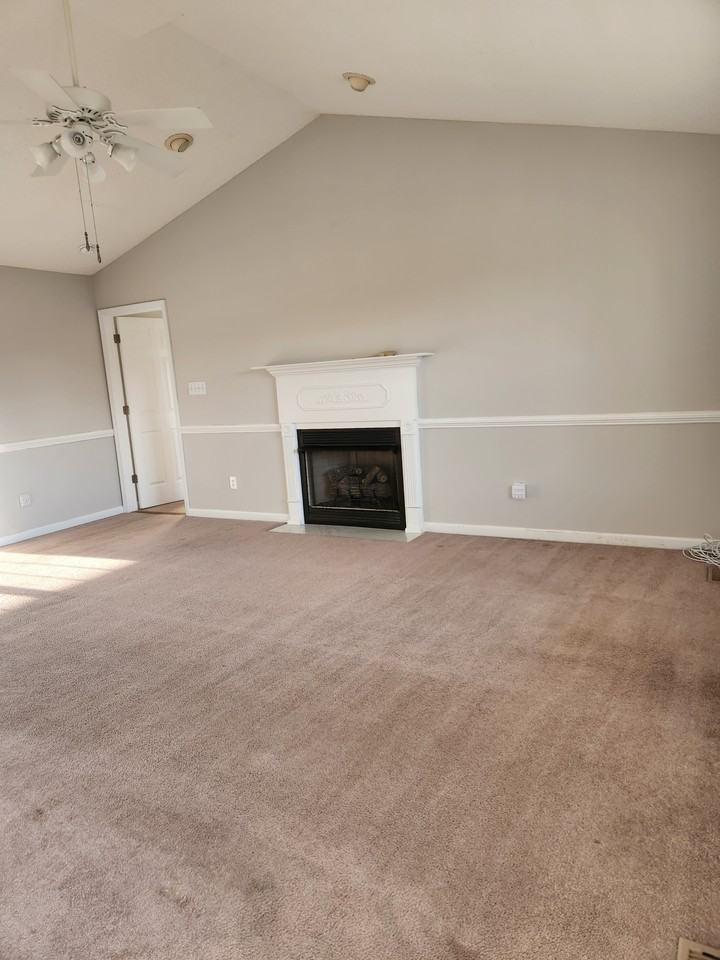 209 Striding Ridge Dr #1 - Photo 3 of 17