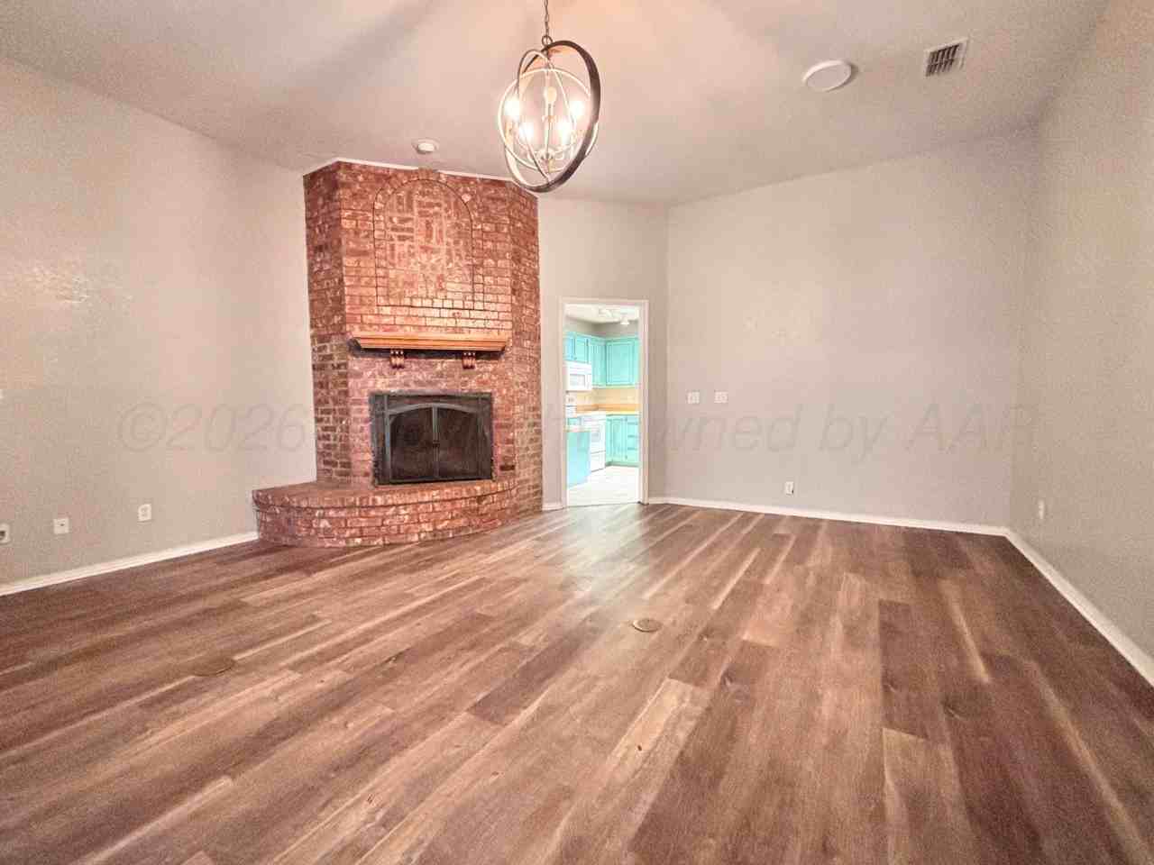 5701 Syracuse Dr - Photo 4 of 15