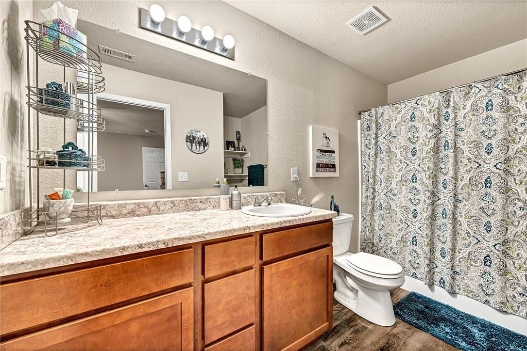 705 Nw 71st Ave - Photo 5 of 10