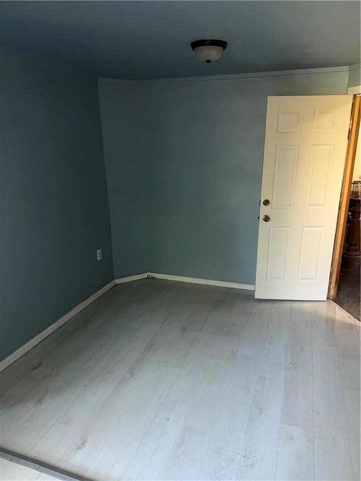 8 Greene St - Photo 2 of 10