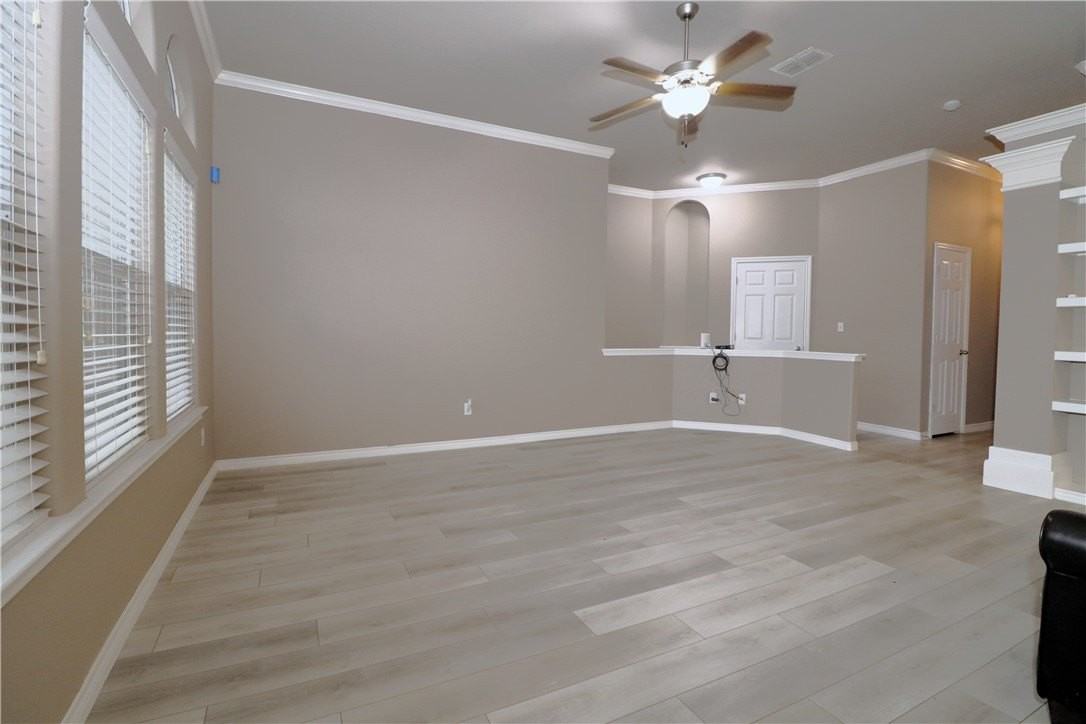 3814 Las Bahias Dr - Photo 4 of 23