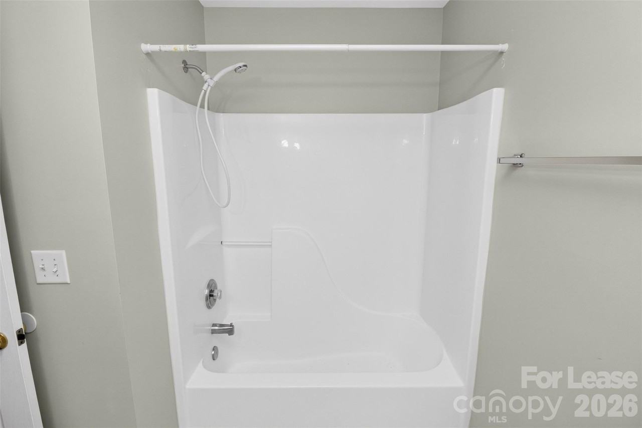 1713 Summit Ridge Ln - Photo 7 of 30