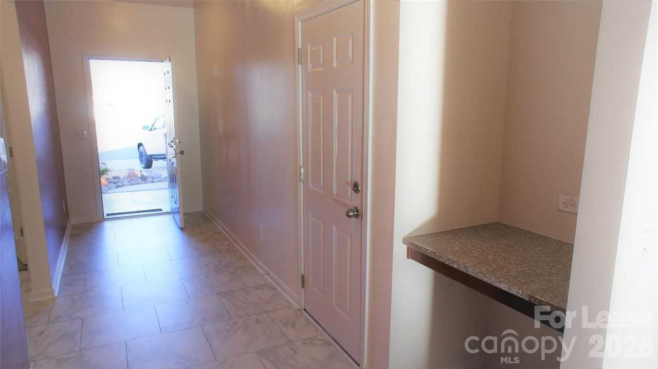 1504 Chilford Ct - Photo 3 of 35