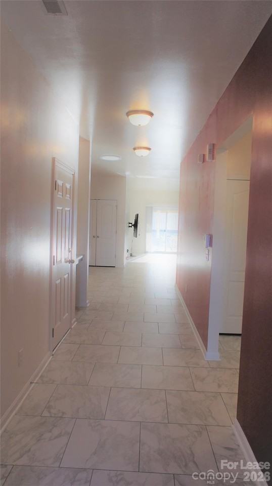 1504 Chilford Ct - Photo 4 of 35
