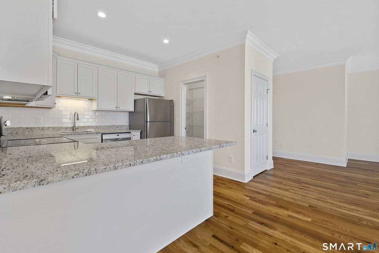73 W Main St #2 - Photo 7 of 17