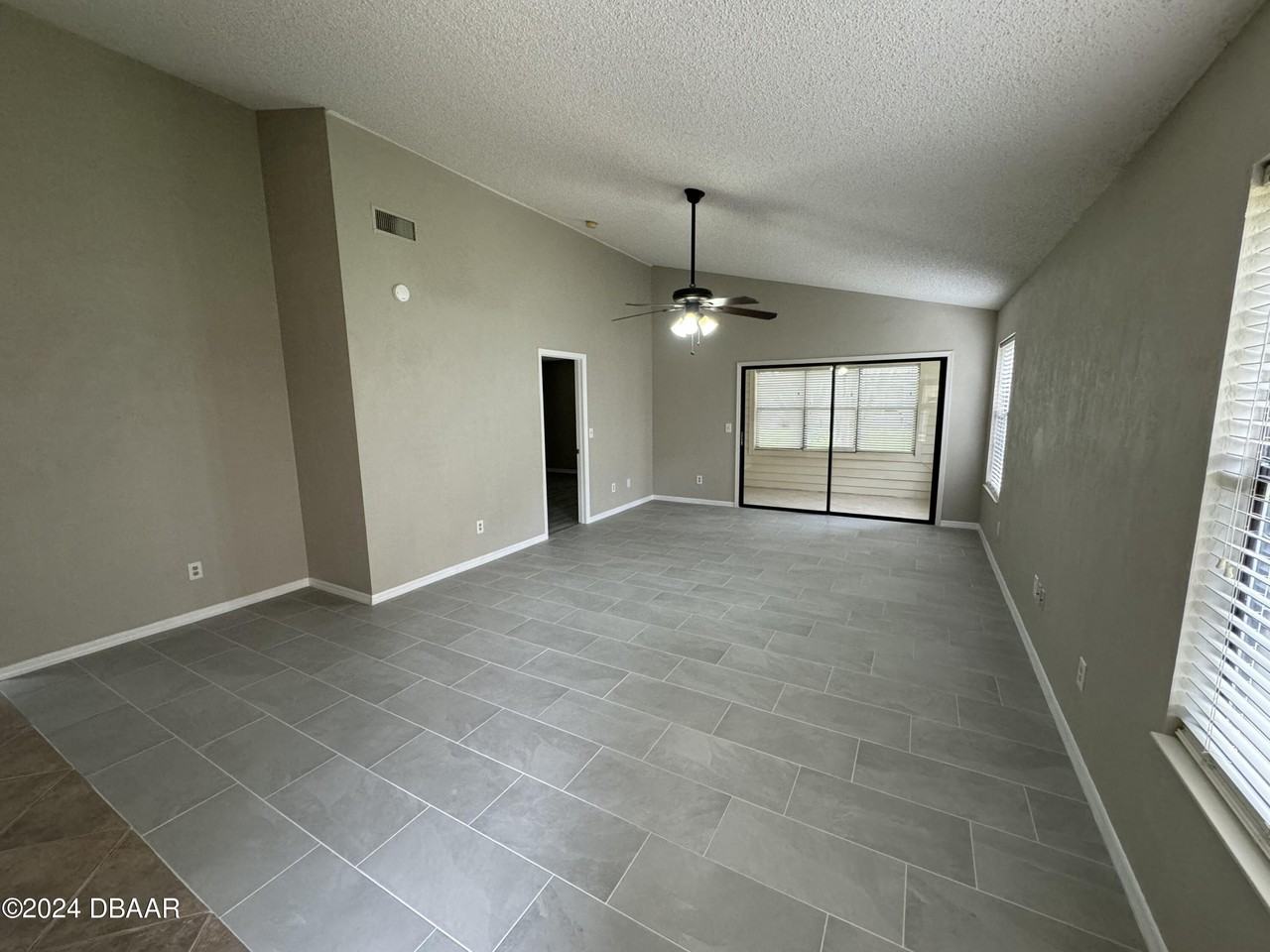 140 Bermuda Petrel Ct - Photo 2 of 19