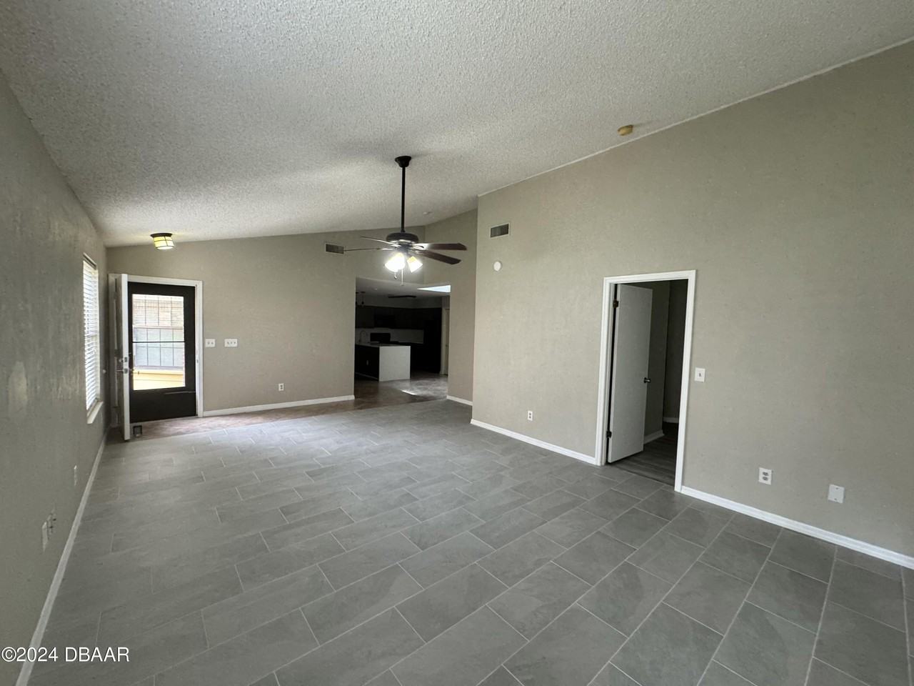 140 Bermuda Petrel Ct - Photo 3 of 19