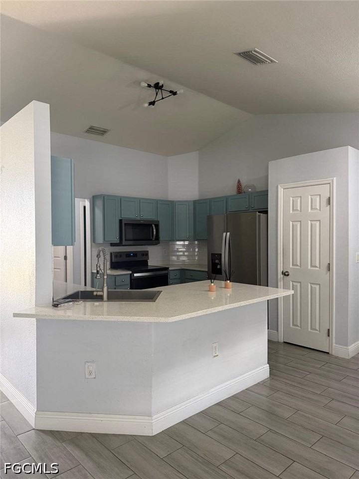 4237 Ne 19th Ave - Photo 5 of 6
