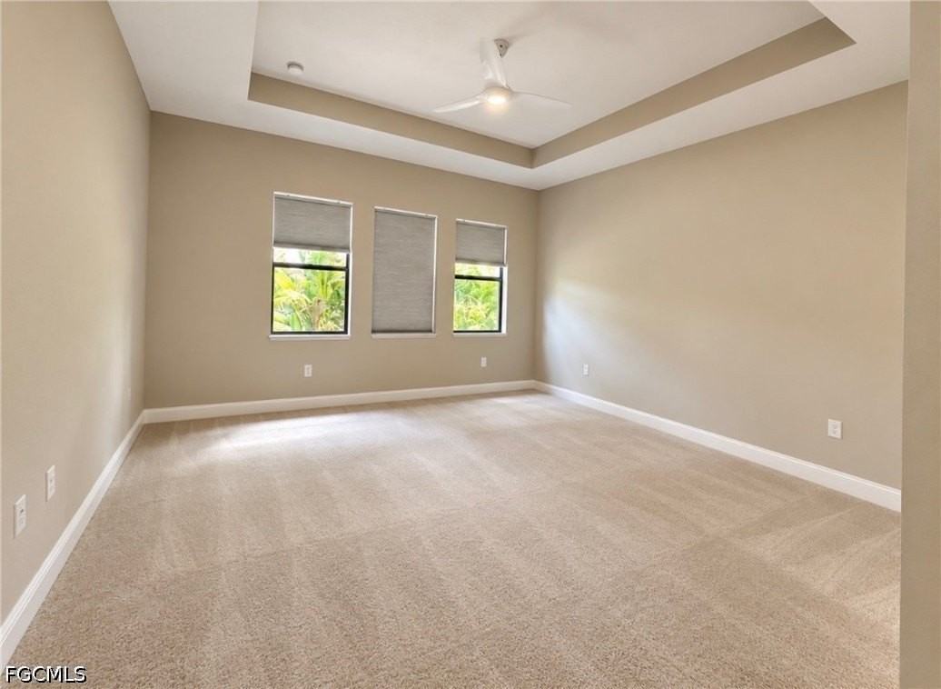 12725 Astor Pl - Photo 6 of 15