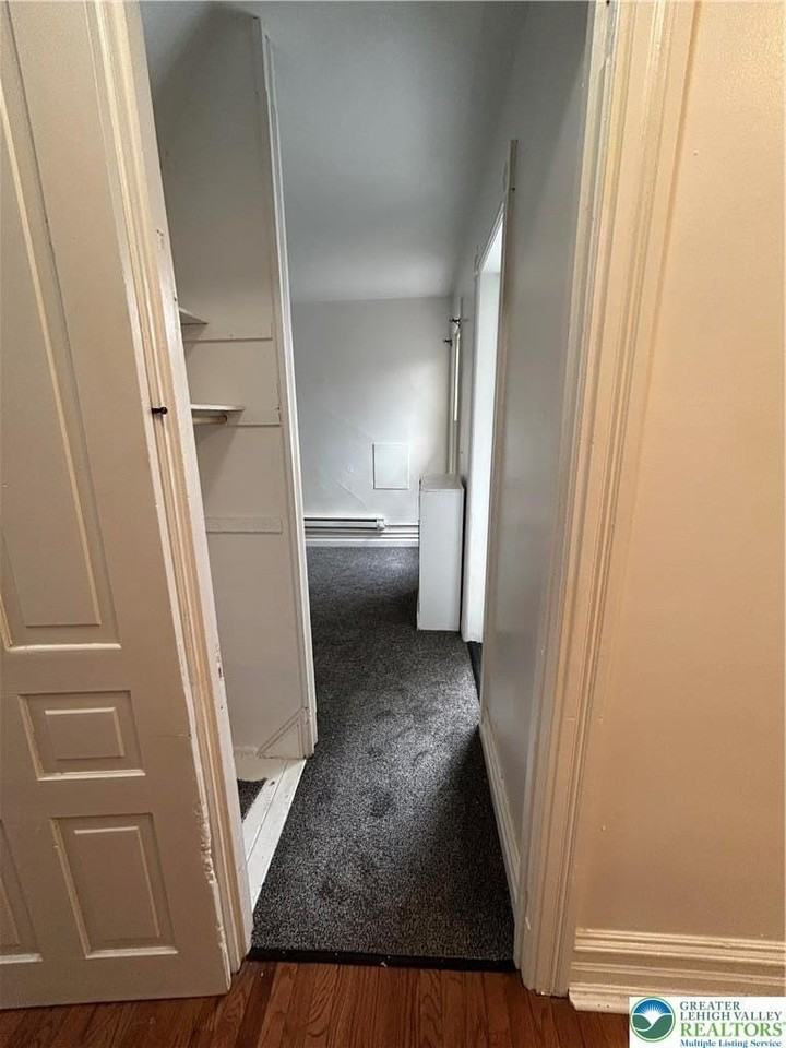 1137 W Linden St - Photo 5 of 22