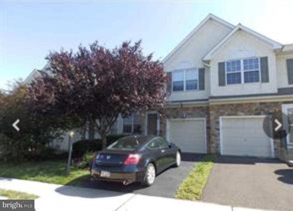 1451 Sweetbriar Dr - Photo 2 of 25