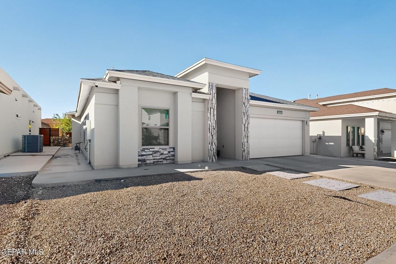 14488 Johnny Mata Dr - Photo 4 of 42