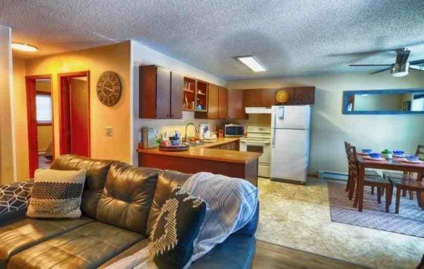 638 Ouida Way - Photo 4 of 10