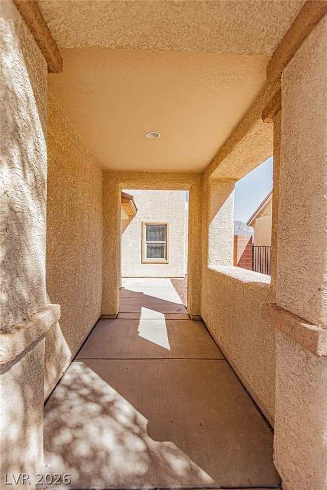 4420 Penguin Ave - Photo 5 of 39