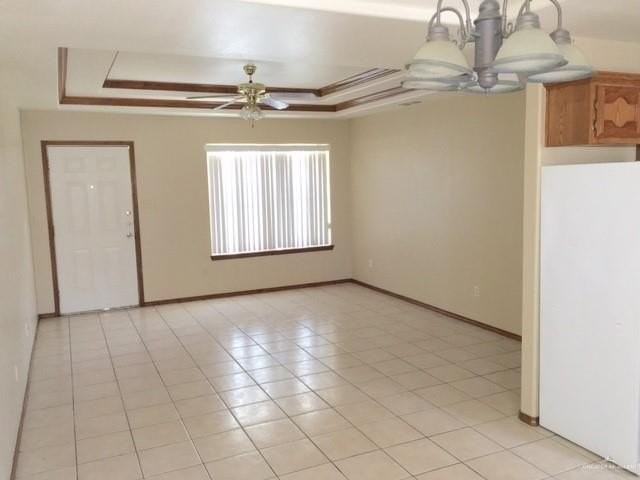 1307 N Sal St - Photo 4 of 12