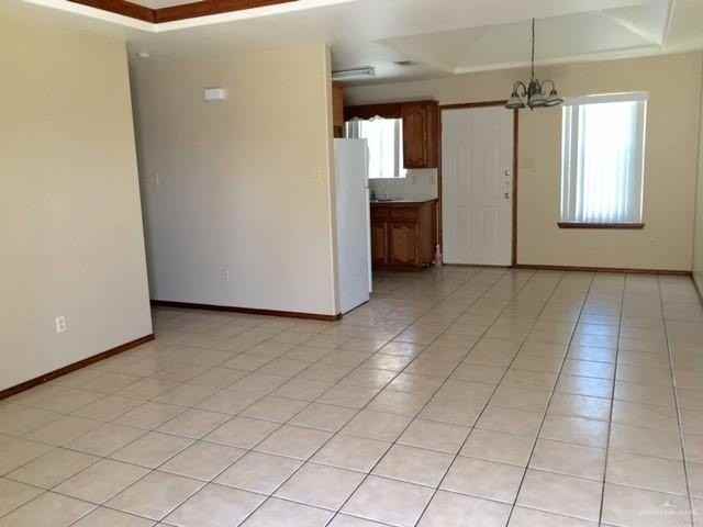 1307 N Sal St - Photo 5 of 12