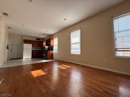 featured image of 225 Ripley Pl #3