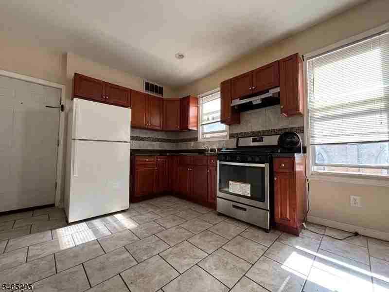 225 Ripley Pl #3 - Photo 2 of 9