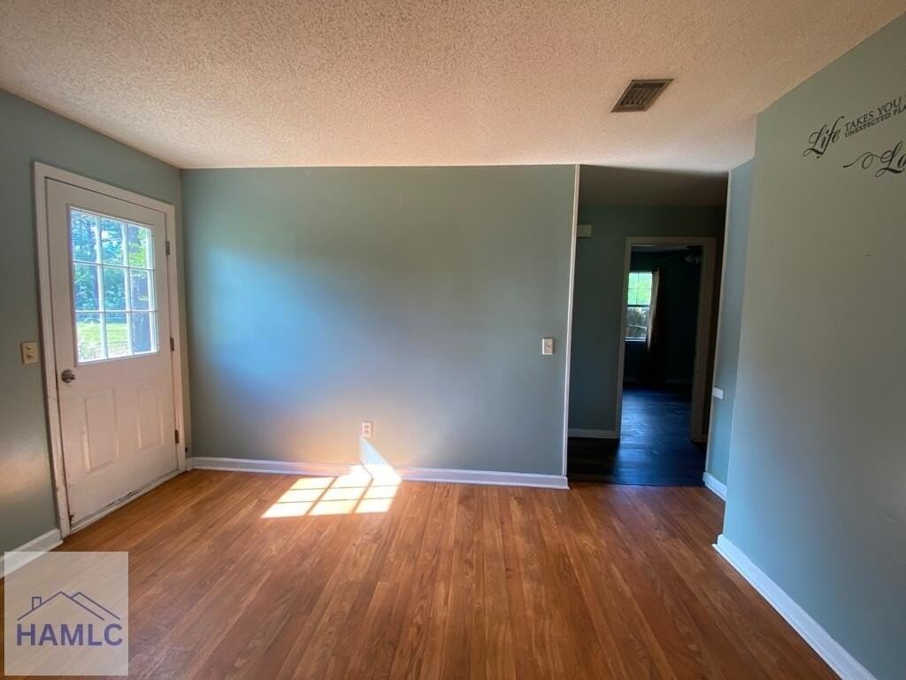 388 Whit Fraser Rd Ne - Photo 3 of 11