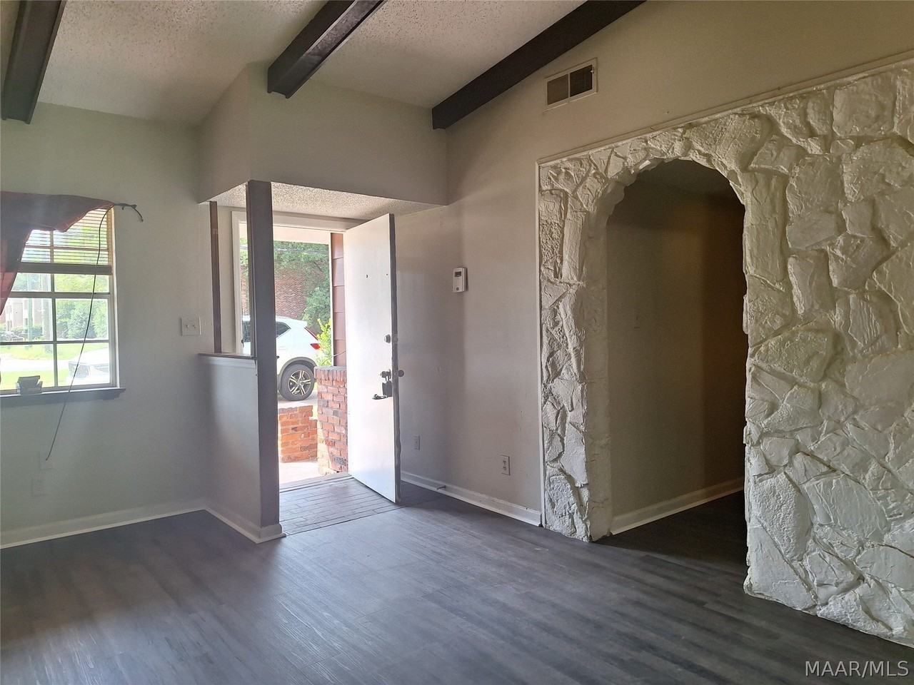 5843 Wares Ferry Rd - Photo 2 of 19
