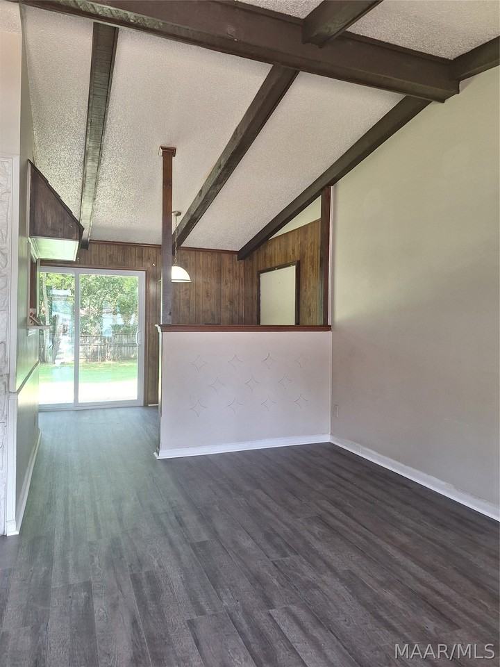 5843 Wares Ferry Rd - Photo 7 of 19
